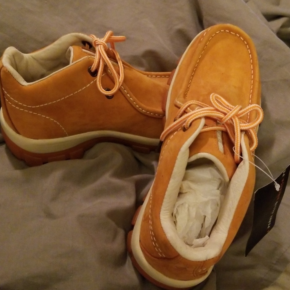 Perry  Ellis America Swede High Top Boots